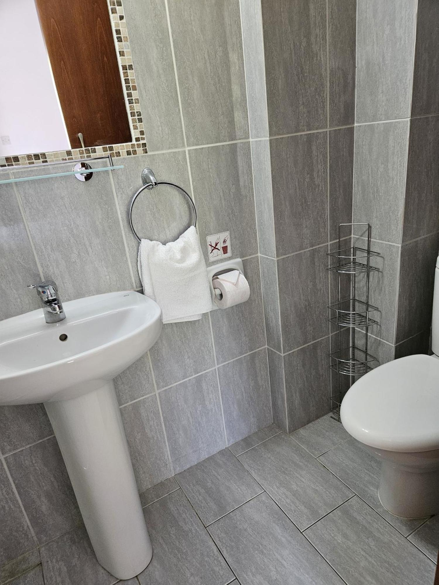 The Brightstay Paphos, 2 Bed Apt, Paphos Riviera, Universal מראה חיצוני תמונה